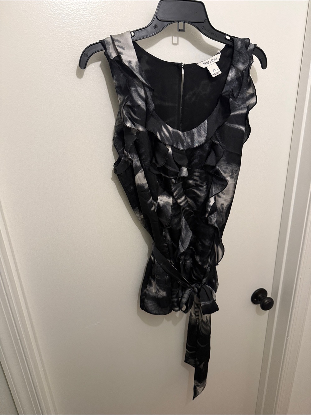 White House Black Market Black and Gray Ruffle Tie-Front Shell